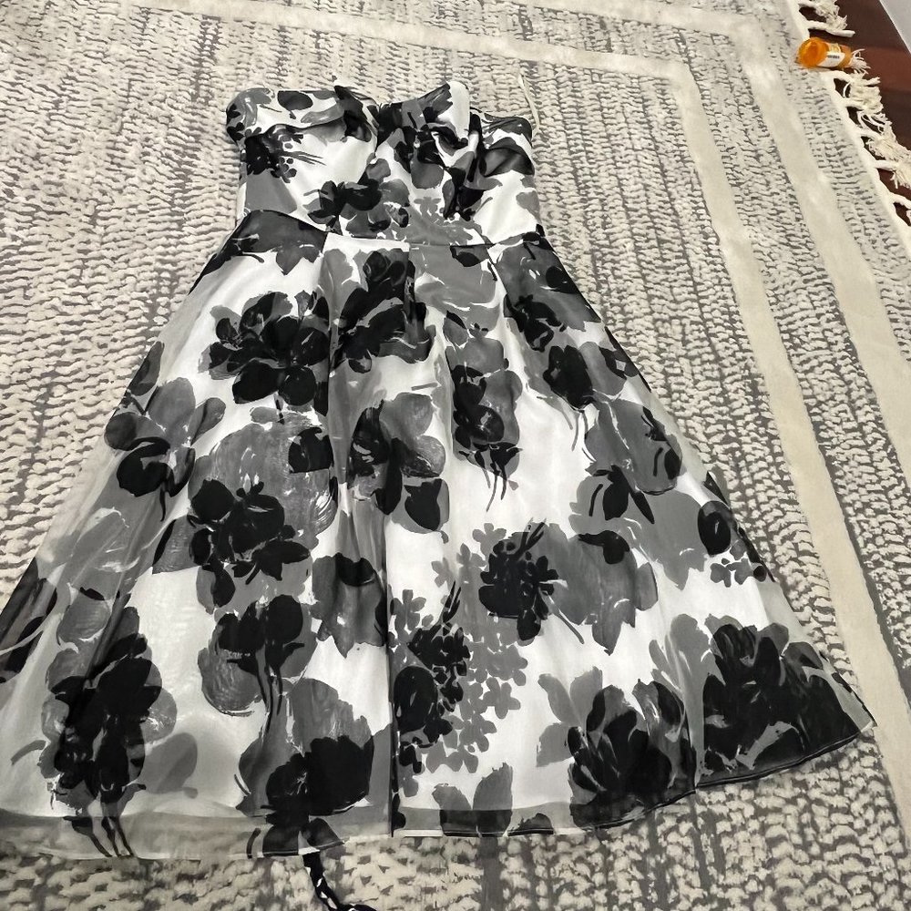 White House Black Market floral organza cocktail dress